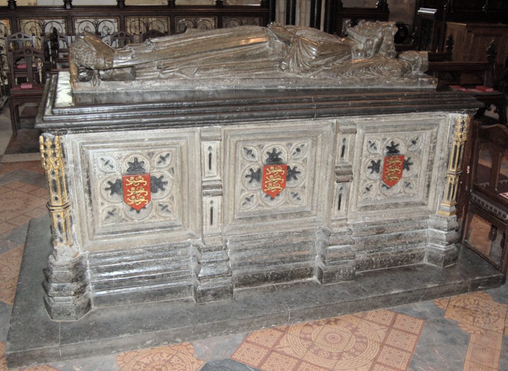 Photo of the tomb of King John at Worcester cathedral - Photo is public domain